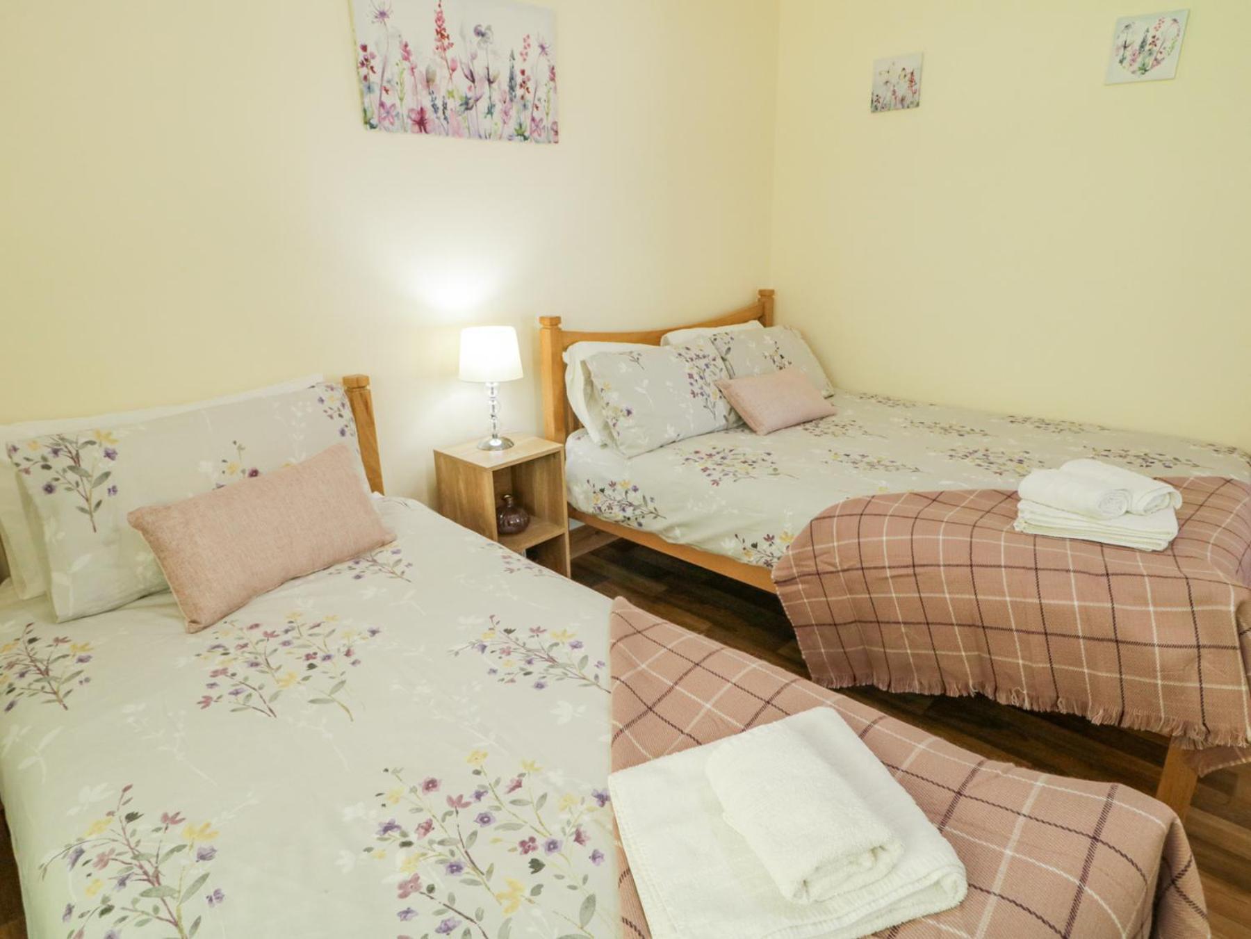 Tullyally Red Castle Ngoại thất bức ảnh